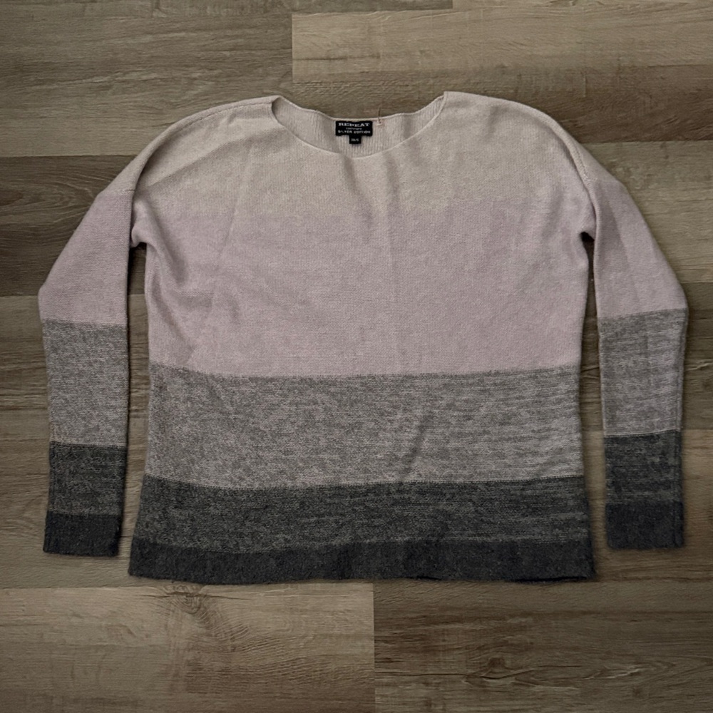 Repeat Cashmere Gray Pullover Cashmere Sweater Sm… - image 1